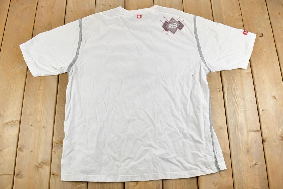 Vintage 1990s Ecko Unltd Embroidered Graphic T-Shirt