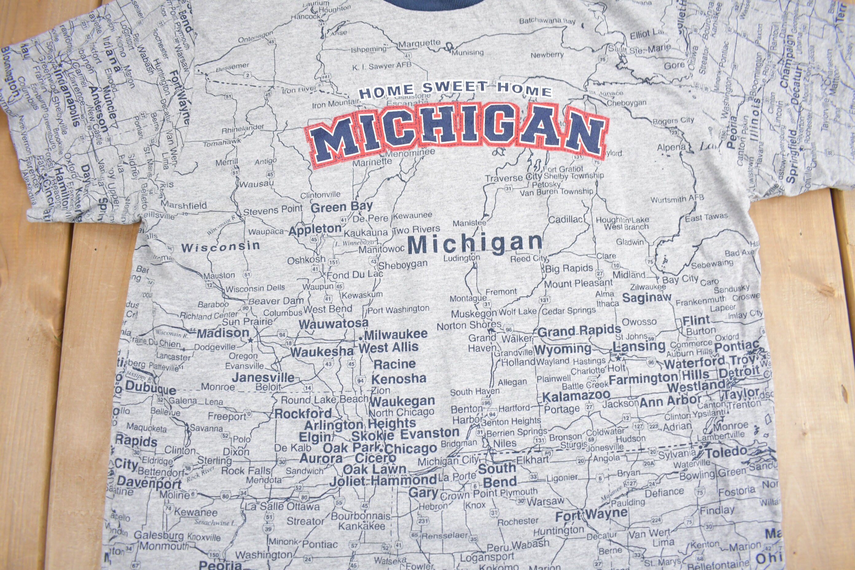 Vintage 1990s Michigan All Over Print Map Graphic Souvenir T Shirt