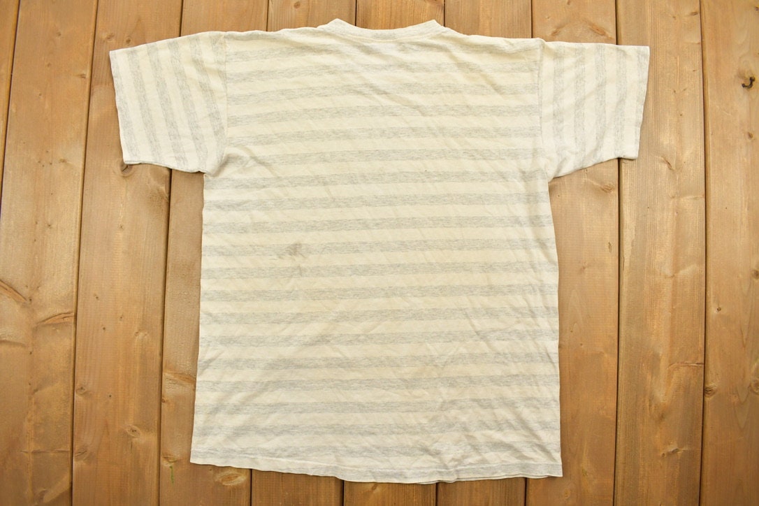 Vintage 1990s Horses Jumping Print Graphic T-Shirt