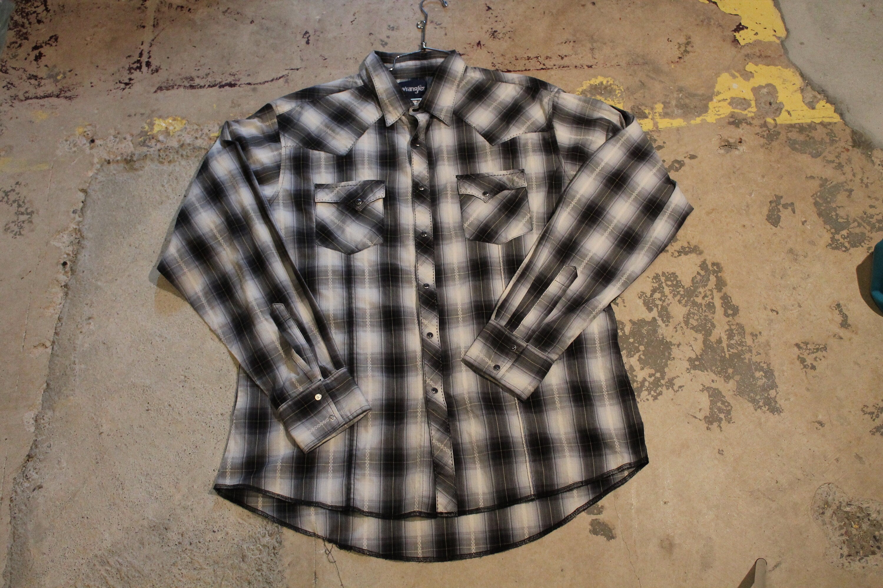 Vintage Wrangler Western Wear Plaid Button Up Shirt