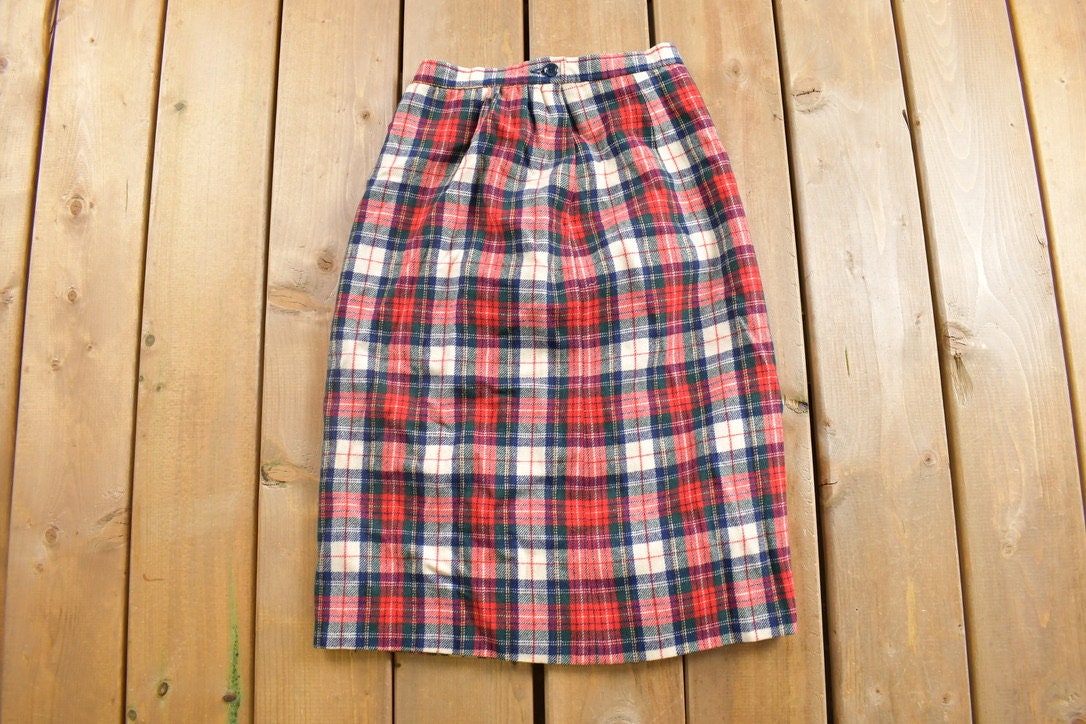 Vintage 1970s Young Pendleton Plaid Skirt Size 24 x 24
