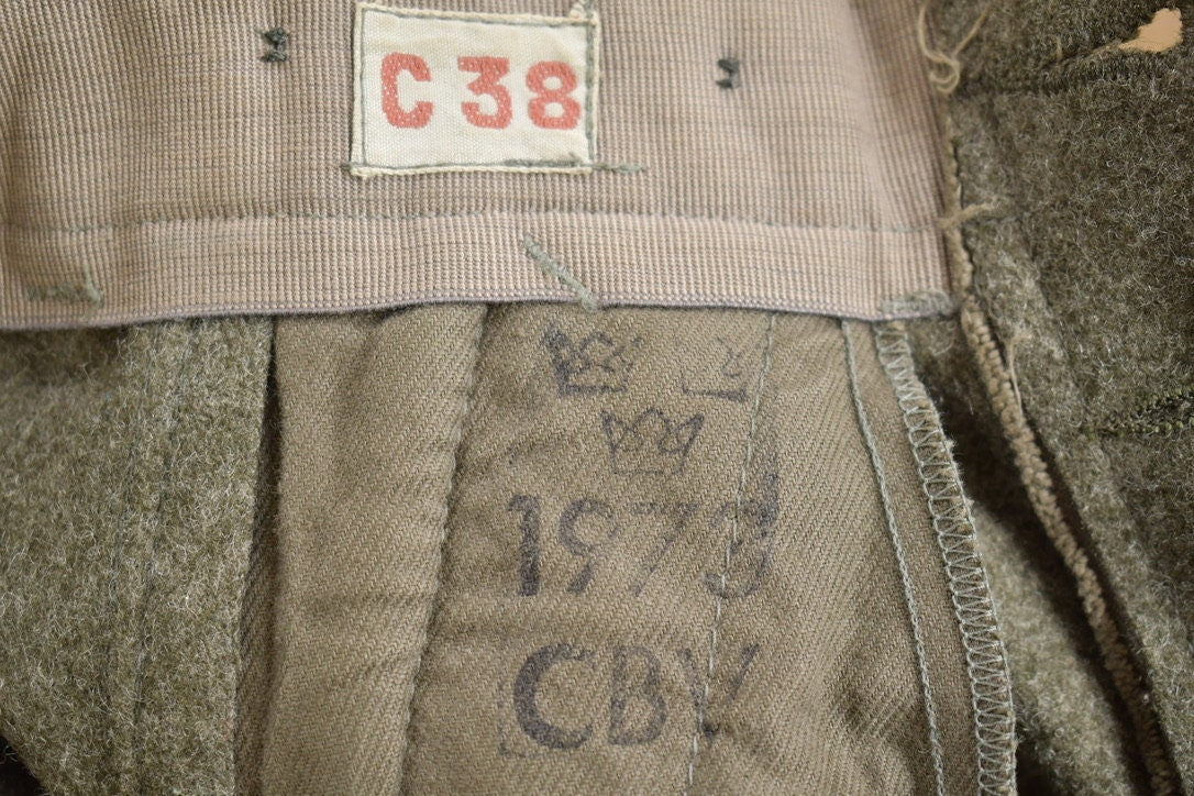 Vintage 1973 Swedish Army CBV Cargo Pants Size 27 x 28.5