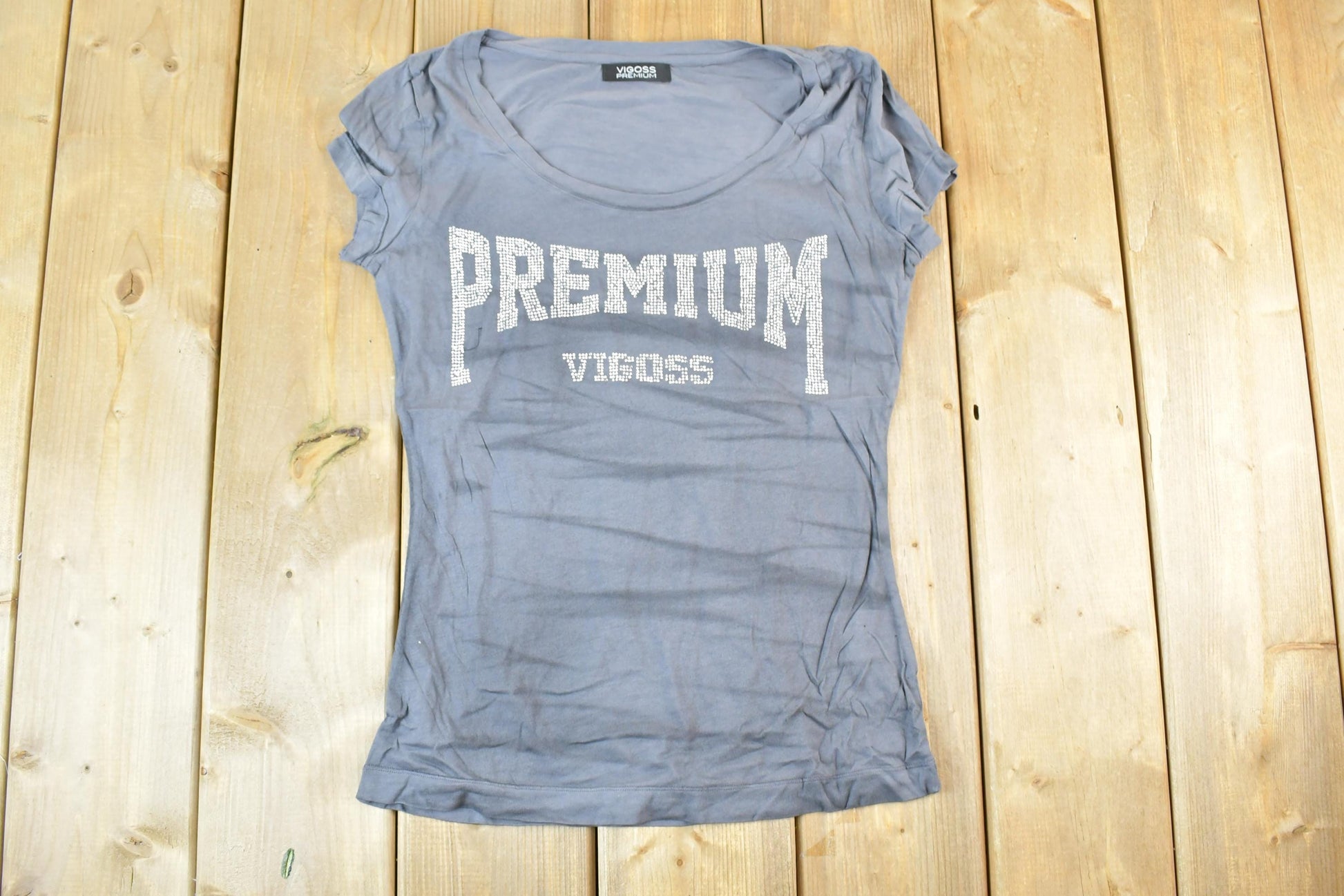 Women Vintage Vigoss Premium Y2K T-Shirt / Vigoss Grunge Skull Print / Contrast Stitch / Internet Famous Clothing / Over Dyed