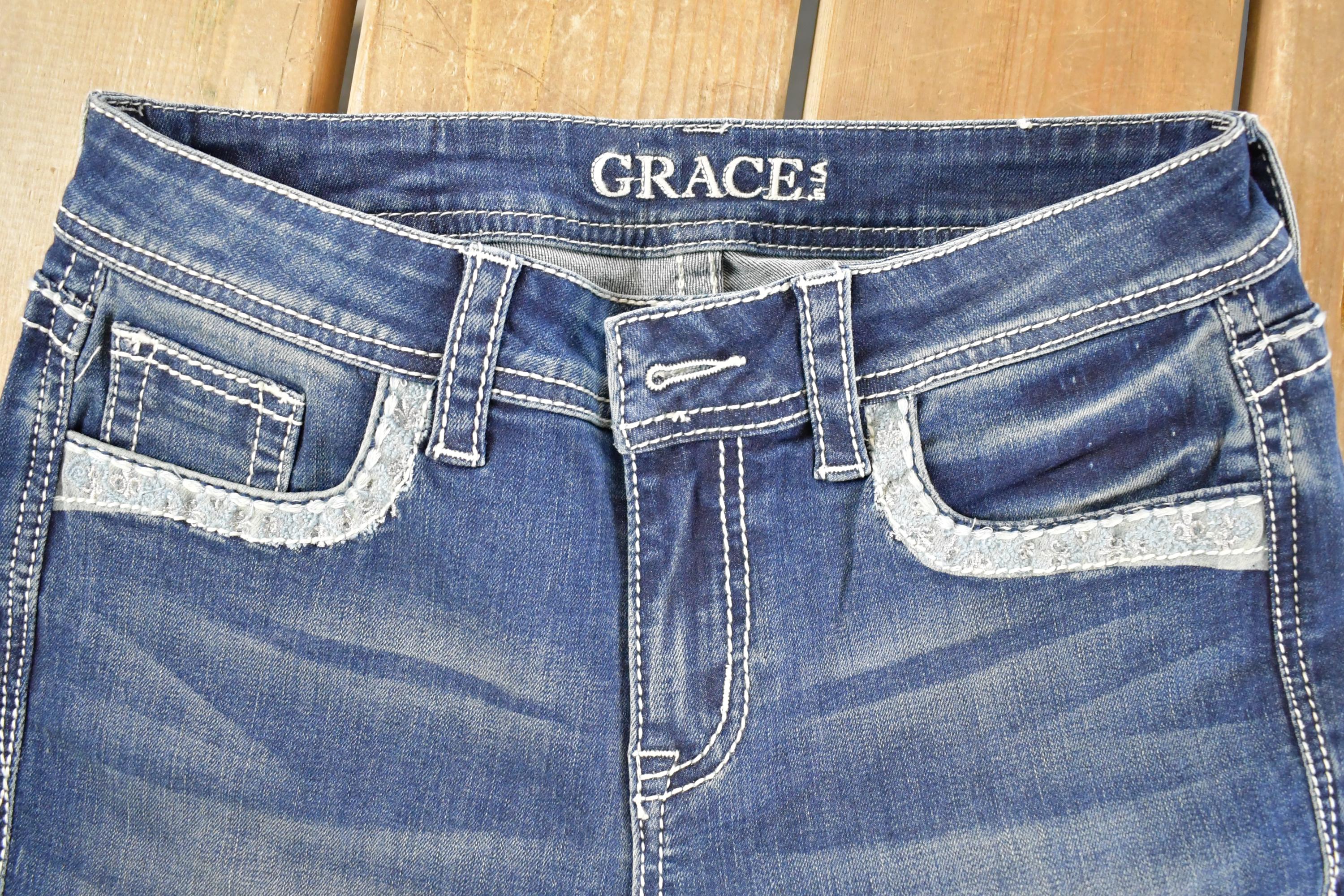 Vintage Deadstock Y2K Grace In LA Bedazzled Bootcut Low Rise Jeans Women's Size 26 x 32