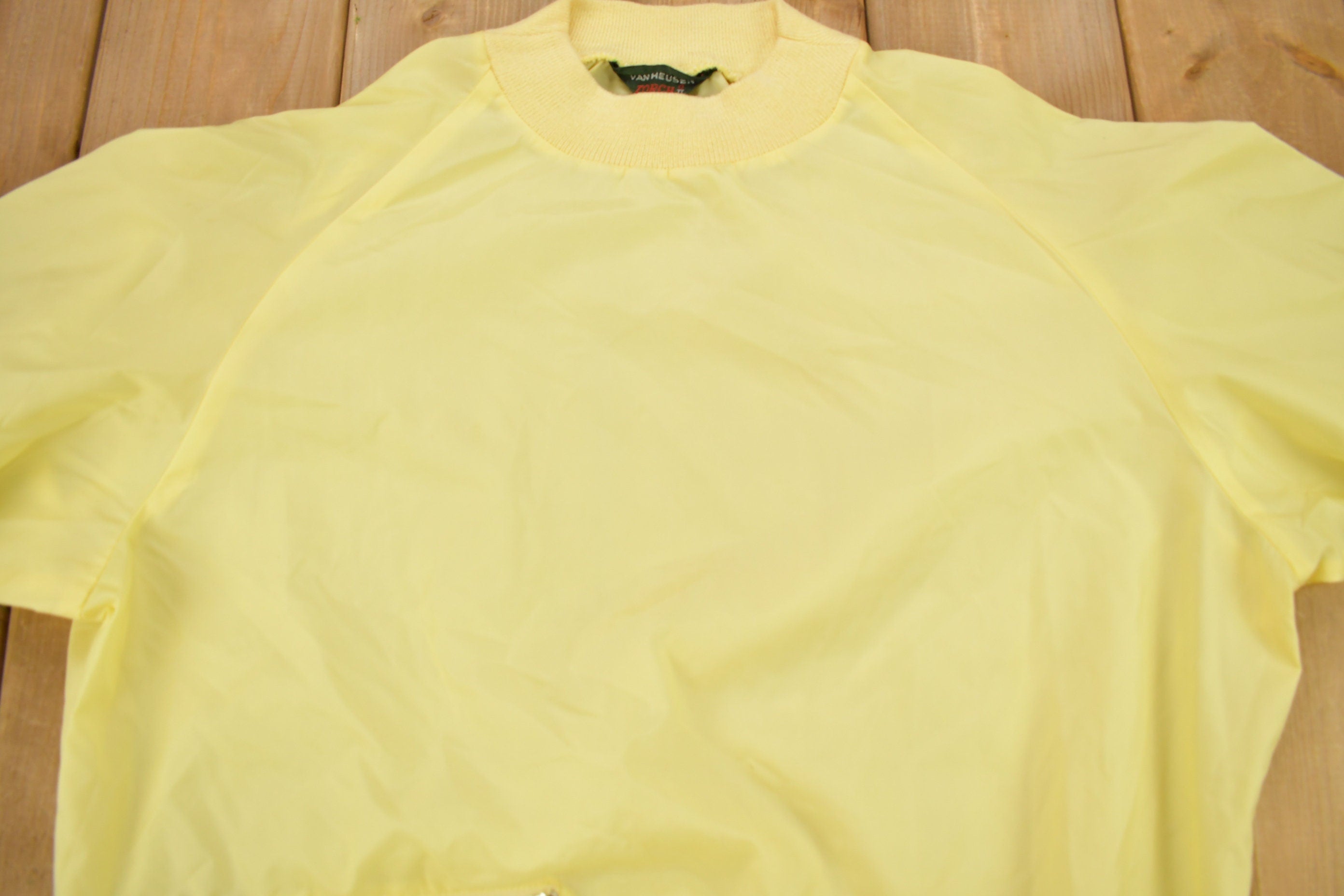 Vintage 1970s Van Heusen Torch Pullover Windbreaker Jacket