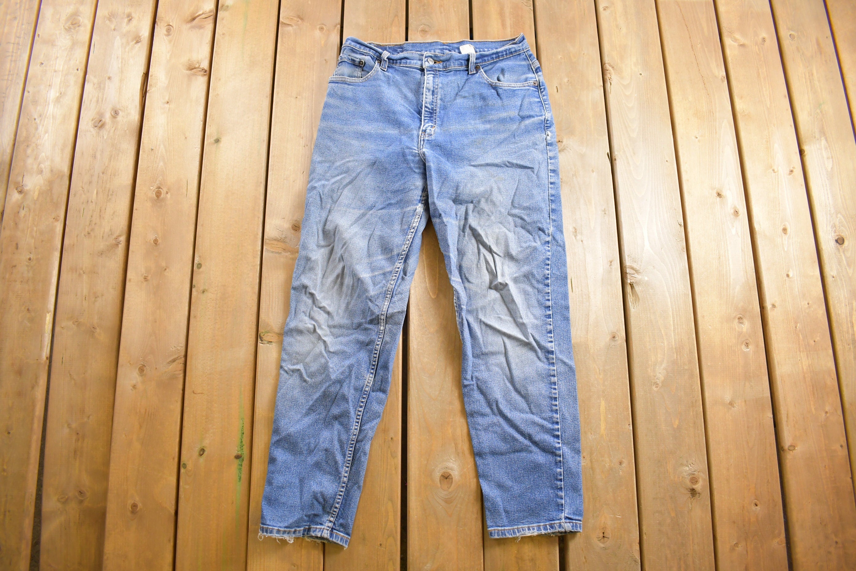 Vintage 1990s Levi's 550 Red Tab Denim Jeans Size 31 x 29.5