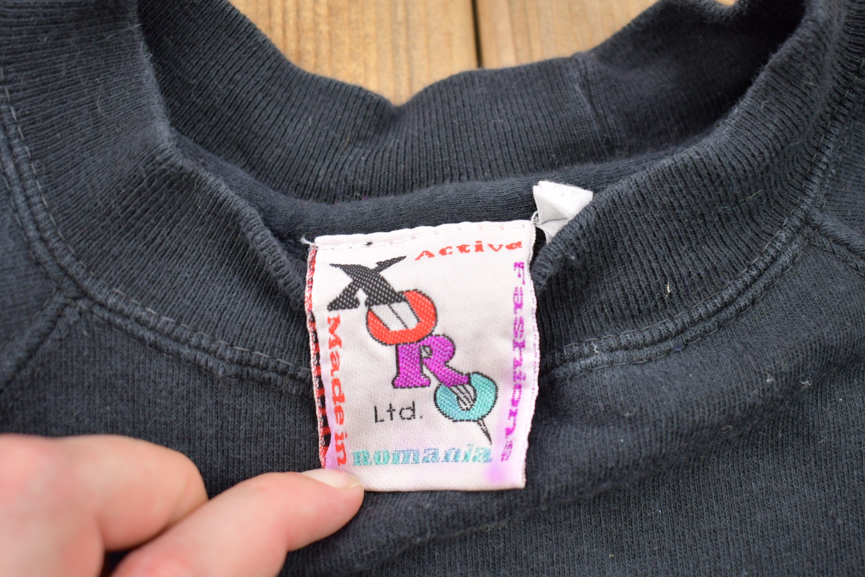 Vintage 1990s Blank Black Crewneck Sweatshirt