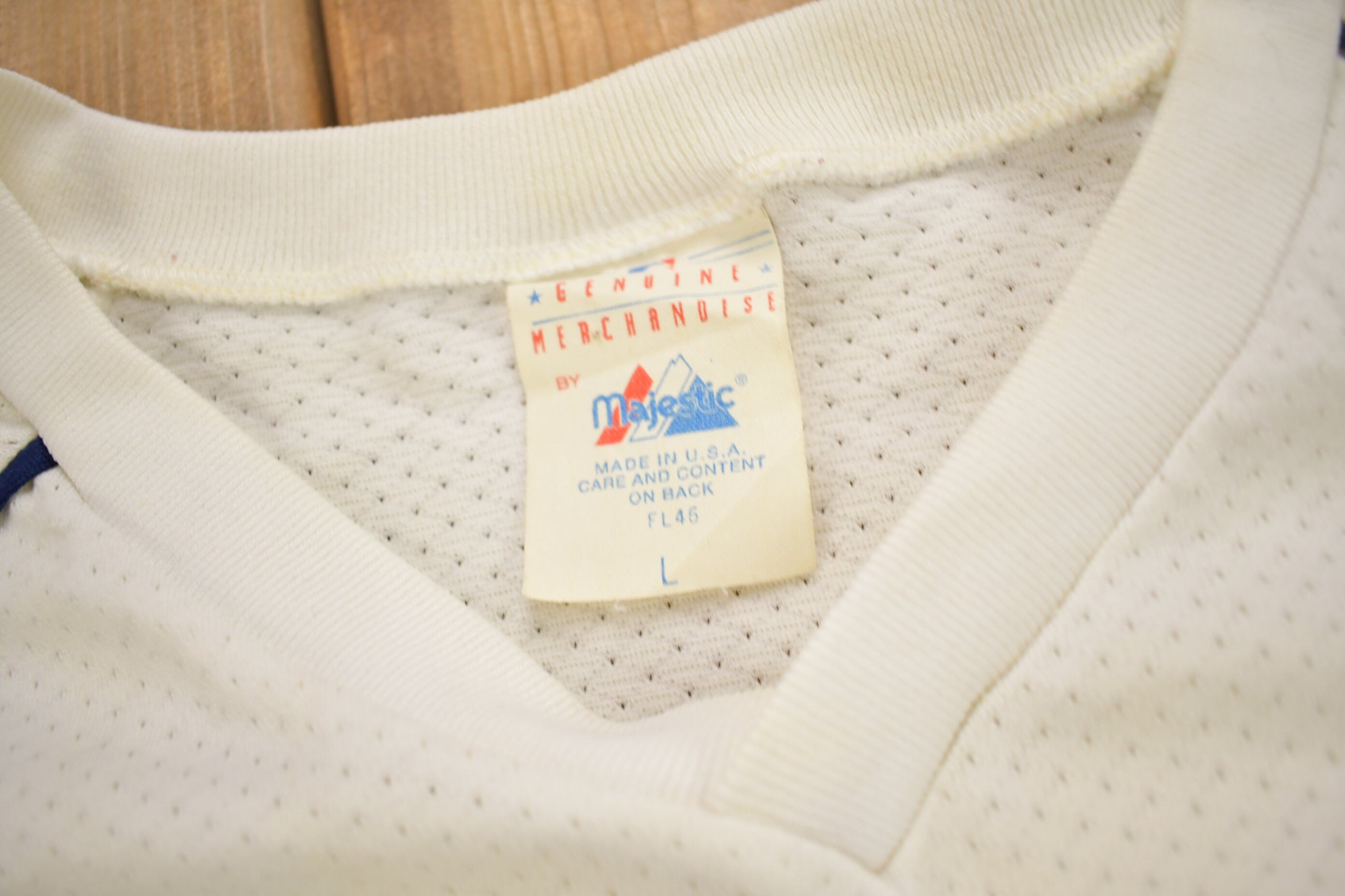 Vintage 1990s New York Yankees MLB Jersey Style T-Shirt