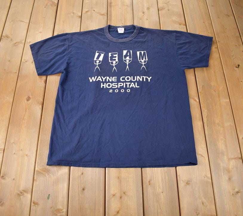 Vintage 2000s Wayne Hospital Russell Athletic Souvenir T Shirt Made In USA