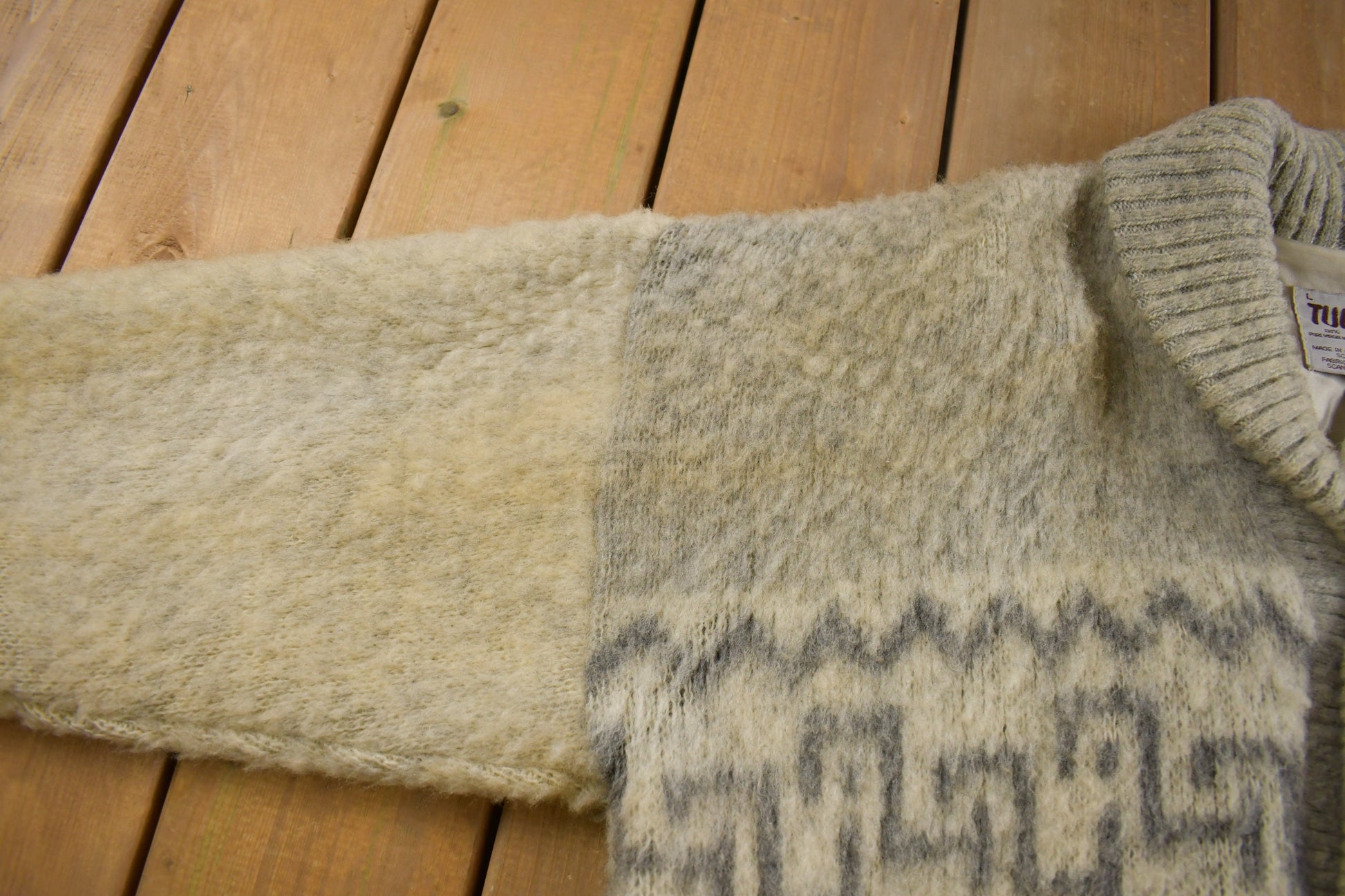 Vintage 1970s Tundra 100% Wool Knit Shawl Collar Jacket