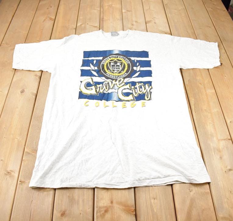 Vintage 1990s Grove City College Pennsylvania Graphic T-Shirt Made In USA