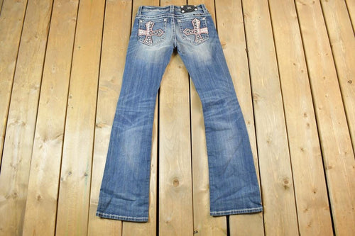 Vintage Y2K Miss Me Bedazzled Low Rise Jeans Size 26x31 / Boot Cut Jeans / Y2K Style / Embroidered Jeans / 2000s / Contrast Stitching