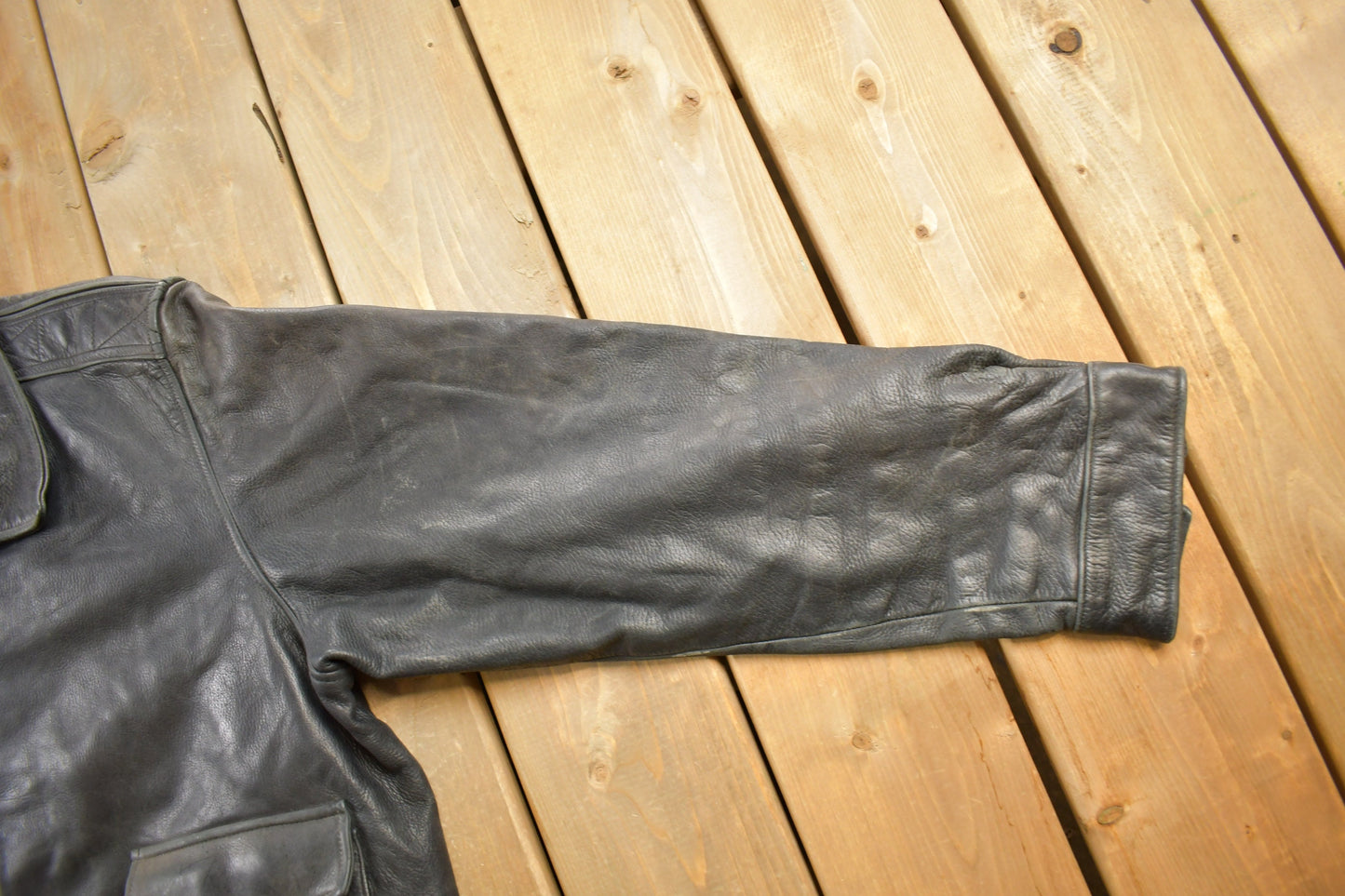 Vintage 1980s Original Leather Fine Leather Jacket / Fall Outerwear / Leather Coat / Distressed Leather / Streetwear Fashion /