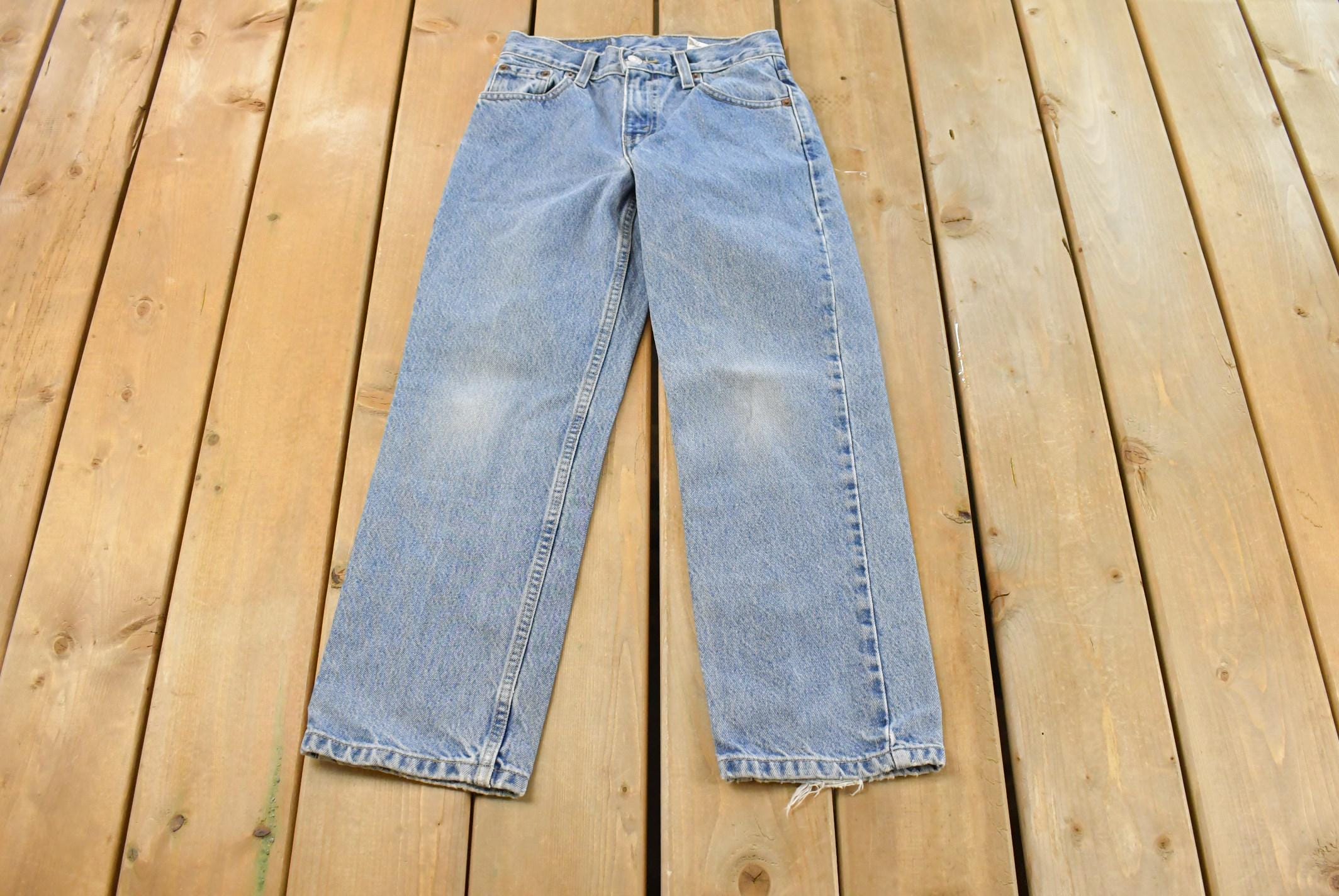Vintage 1990s Levi's 550 Relaxed Fit Denim Jeans Women's 25 x 25 / 90s Levi's / Streetwear