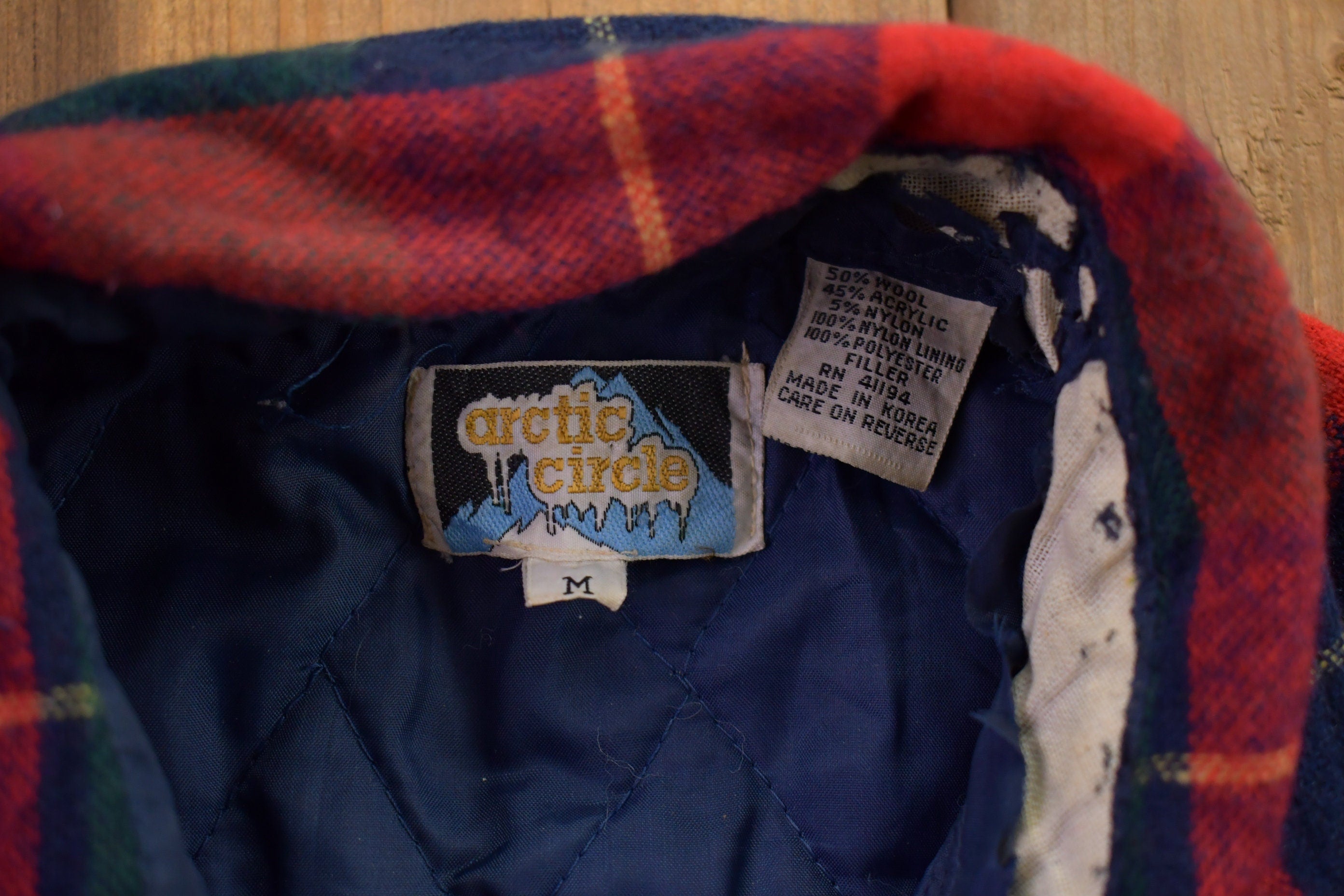 Vintage 1990s Arctic Circle Quilt Lined Button Up Shirt