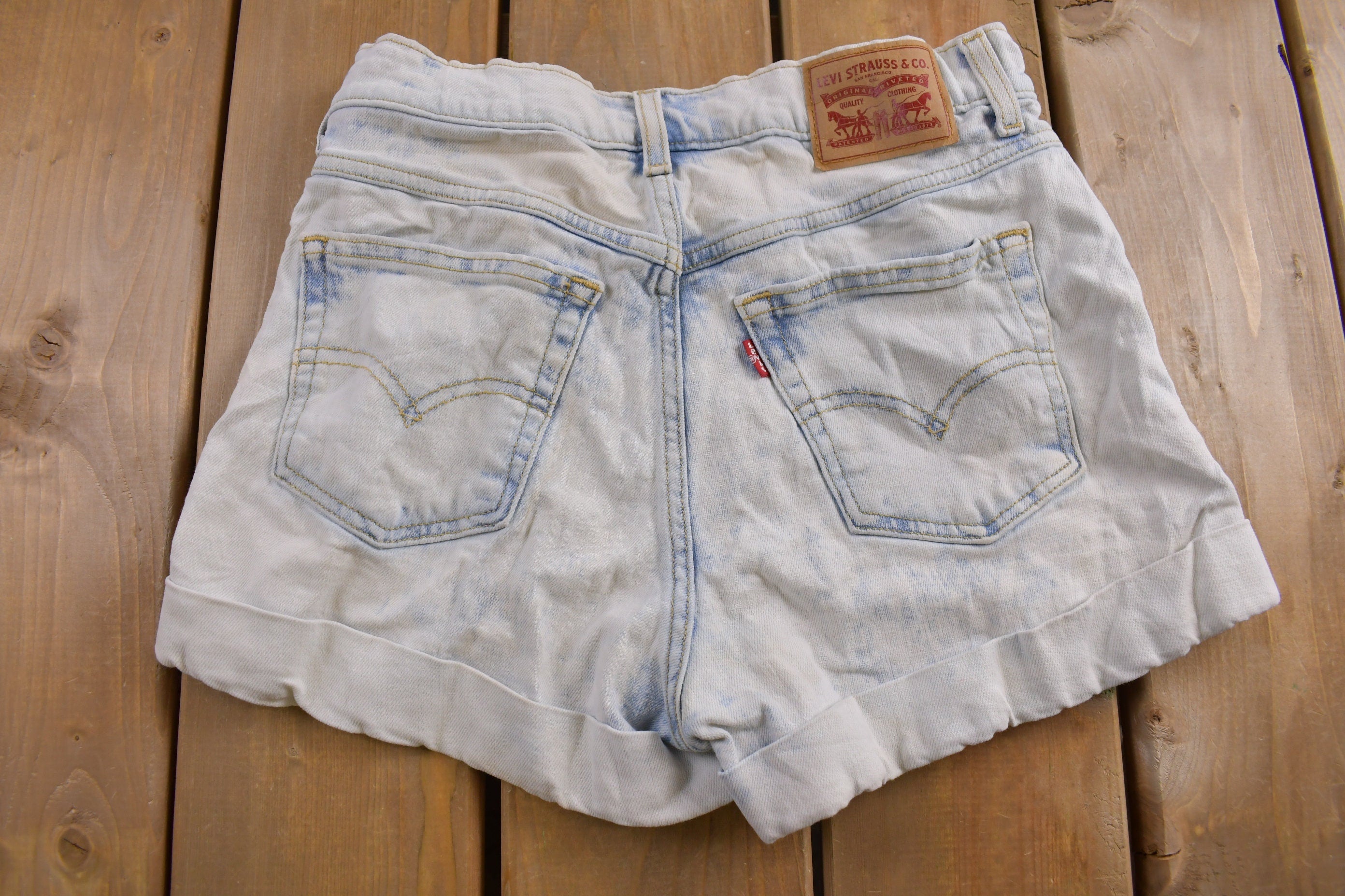 Vintage 1990s Levi's Acid Wash Jean Short Shorts 26 x 2