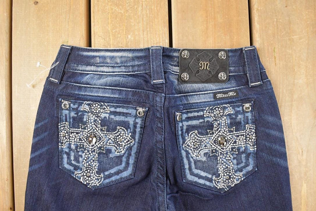 Vintage Deadstock Y2K Miss Me Bedazzled Low Rise Jeans Women's Size 26x31