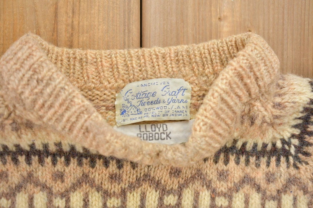 Vintage 1970s Beige Cottage Craft Knit Sweater / 100% Wool / Patterned Sweater / Button Up / Hand Knit / Made In Canada