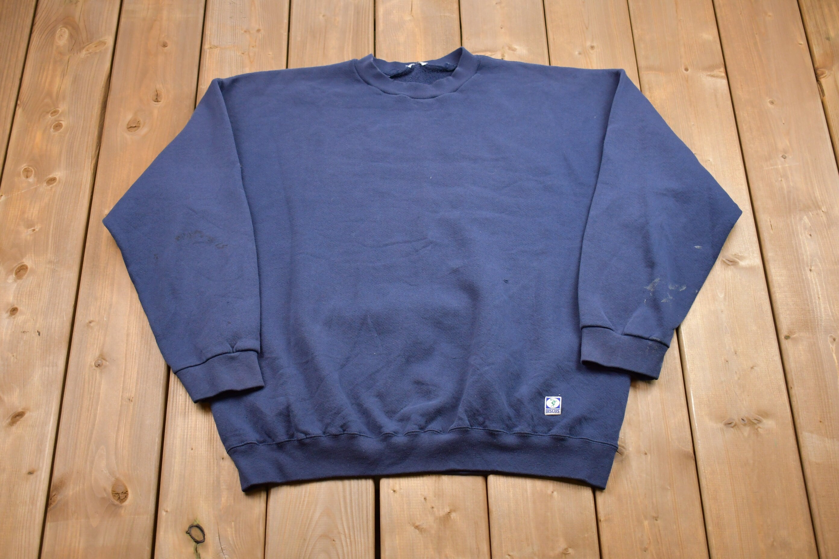 Vintage 1990s Discus Blank Essential Crewneck Sweatshirt  90s Crewneck  Vintage Basics  Athleisure  Streetwear  Essentials