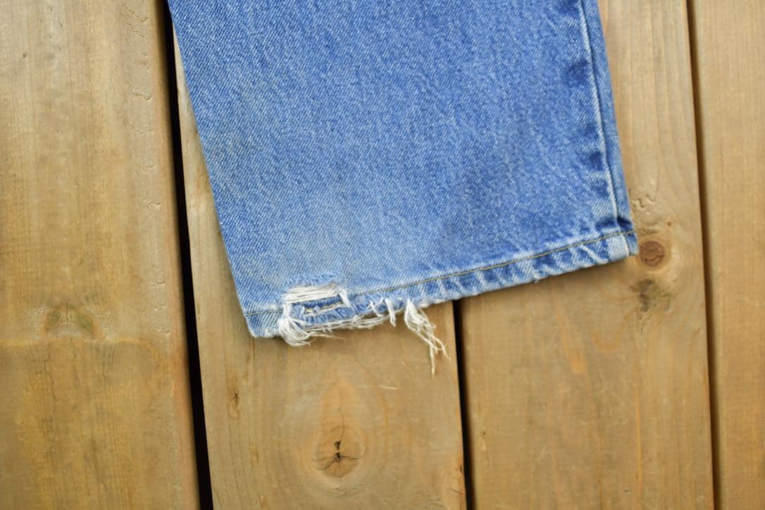 Vintage 1990s Levi's 560 Red Tab Denim Jeans Size 36 x 29