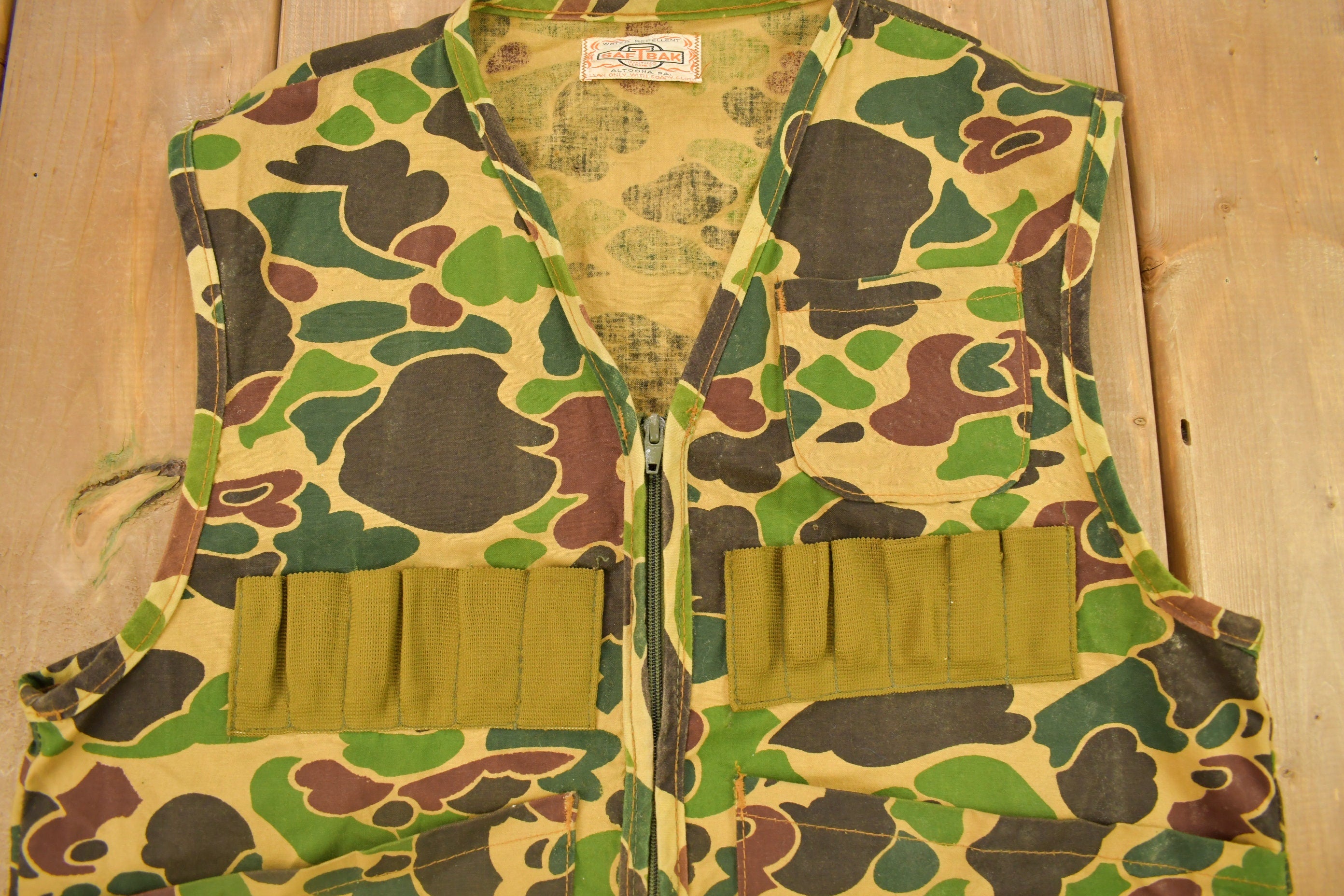Vintage 1970s Saf T Bak Camo Hunting Vest