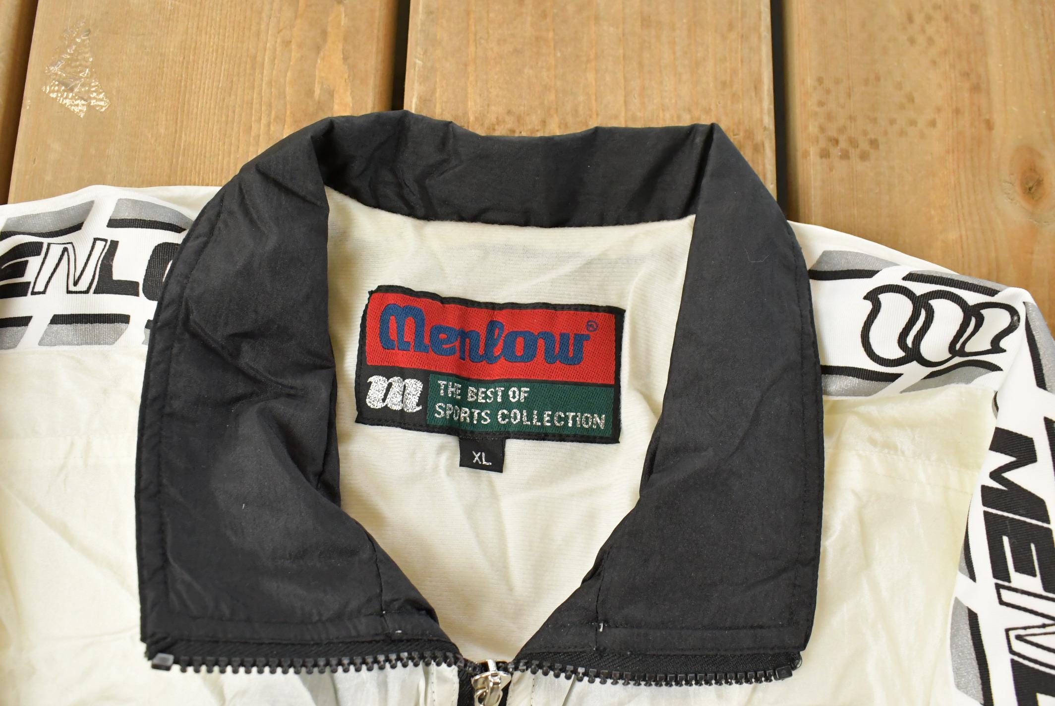 Vintage 1990s Menlow Sports Embroidered Windbreaker Jacket Men's Large / 90s Jacket / Lightweight / Running Athletic Sportswear / Athleisure