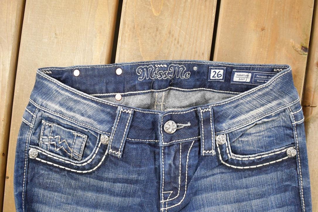Vintage Deadstock Y2K Miss Me Bedazzled Low Rise Jeans Women's Size 26x31