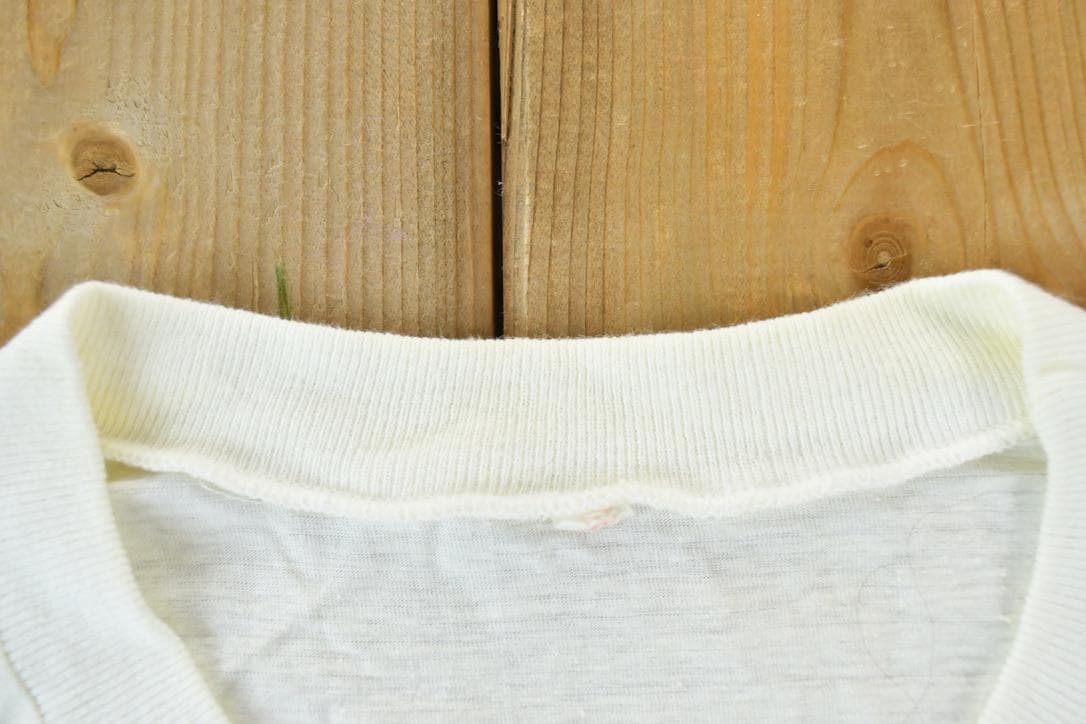 Vintage 1980s Fiji Islands Single Stitch T-Shirt
