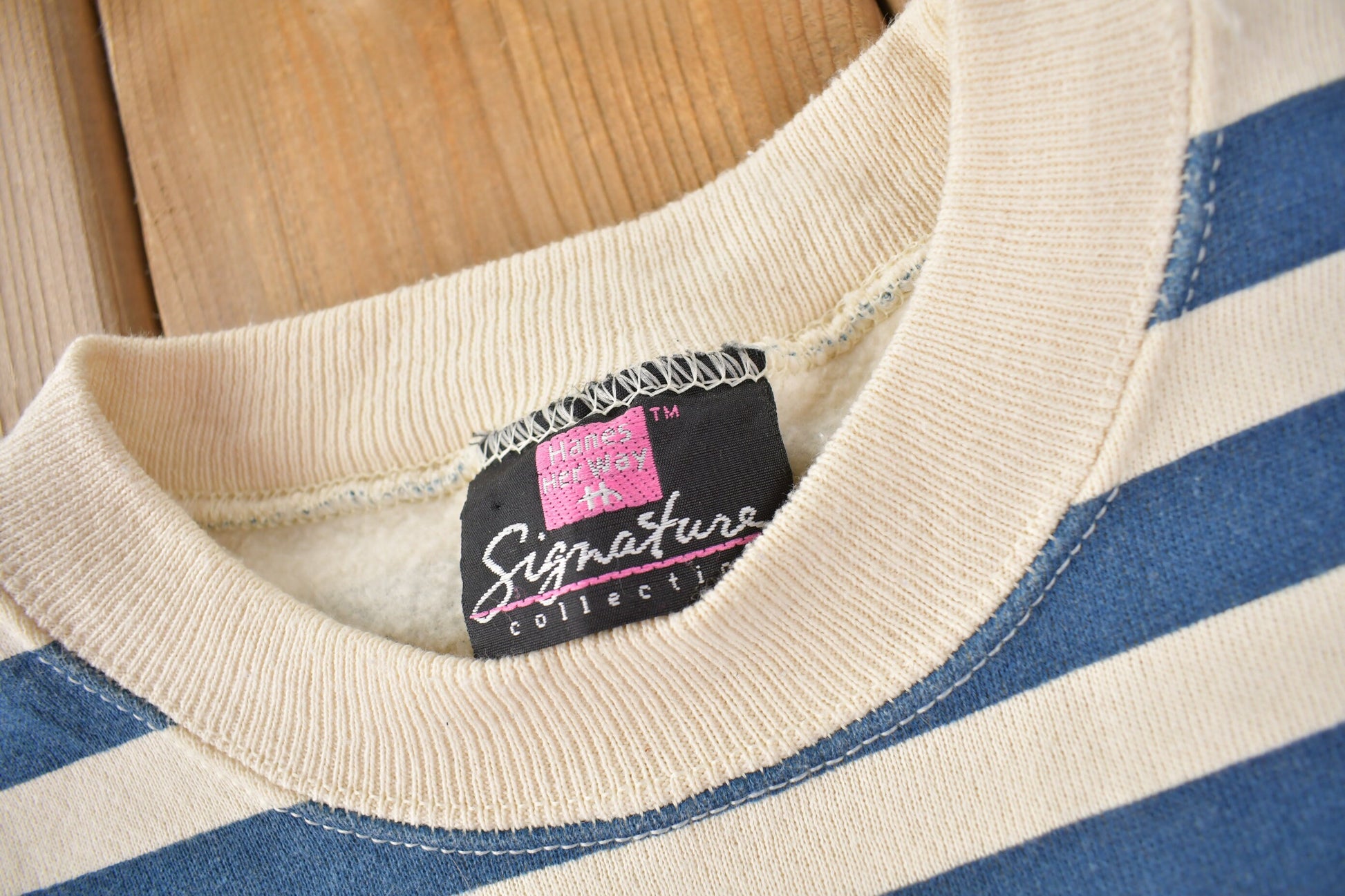 Vintage 1990s Blank Striped Women's Hanes Crewneck Sweatshirt Made In USA