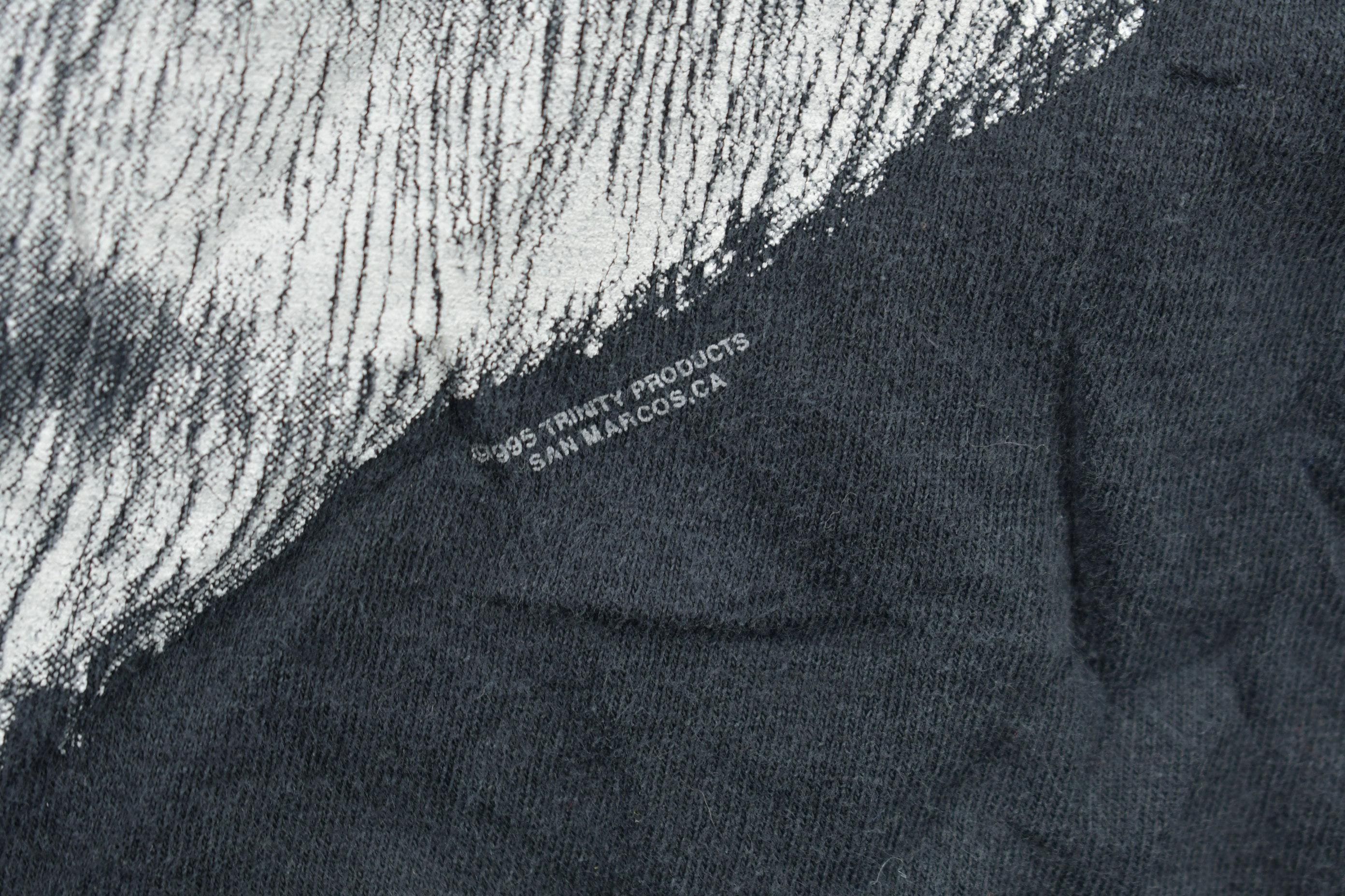 Vintage 1995 Grey Wolf Theme All Over Print Graphic T-Shirt