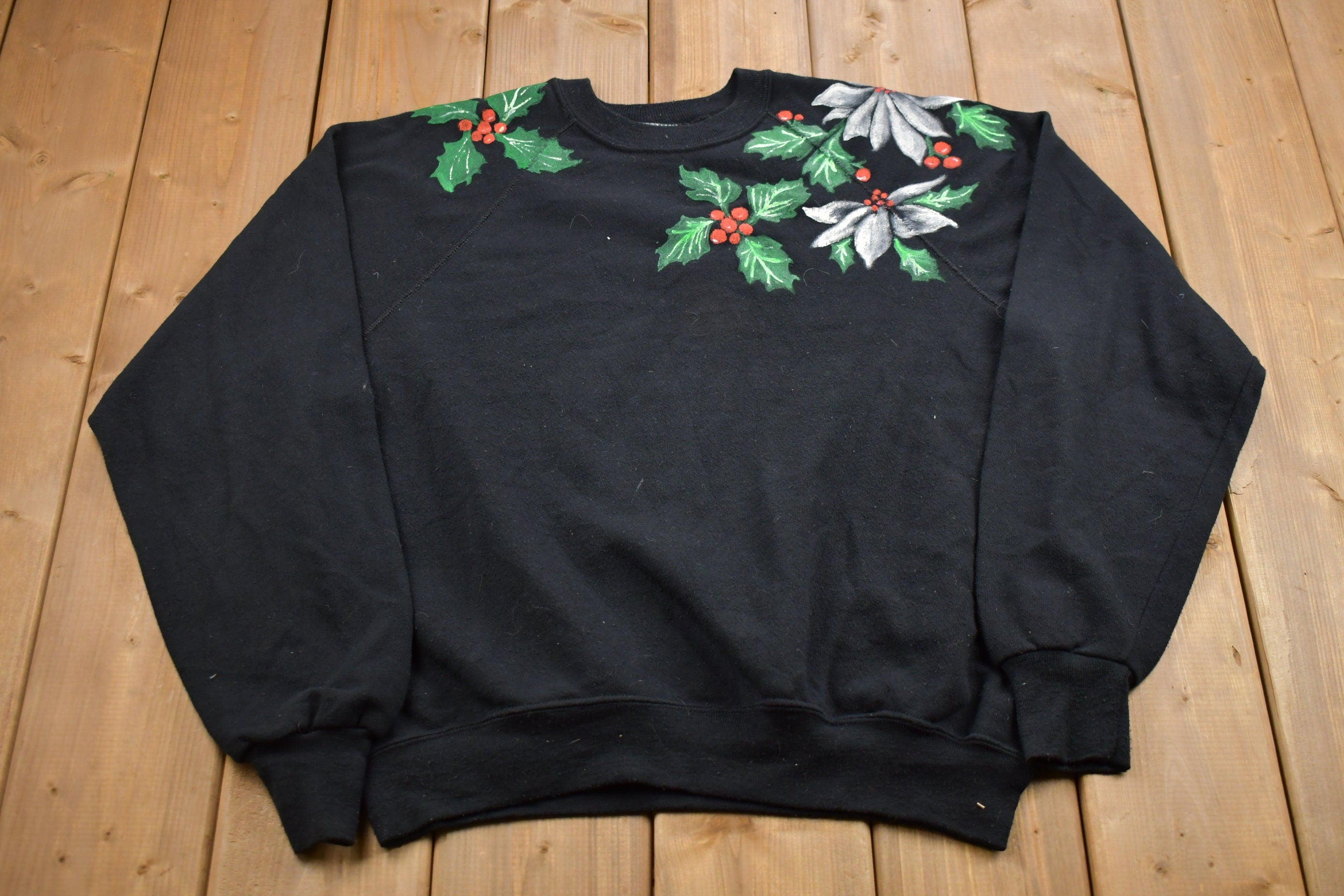 Vintage 1980s Lee Christmas Holiday Raglan Crewneck Sweatshirt , 80s Crewneck , Souvenir , Athleisure , Streetwear , 90s Lee Made In USA