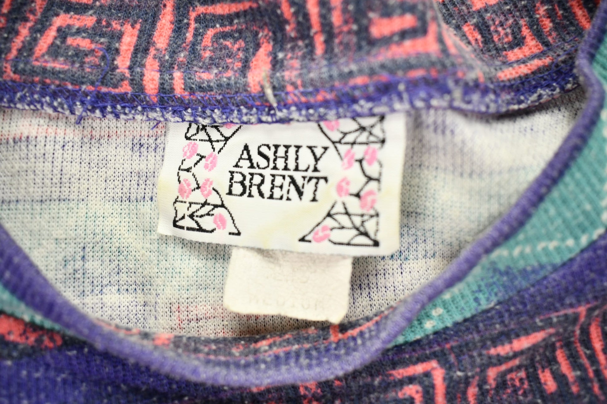 Vintage 1990s Aztec Graphic All Over Print Crewneck Sweatshirt