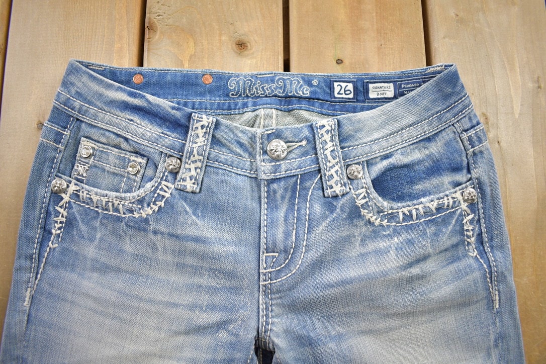Vintage Y2K Miss Me Bedazzled Low Rise Jeans Size 26x31