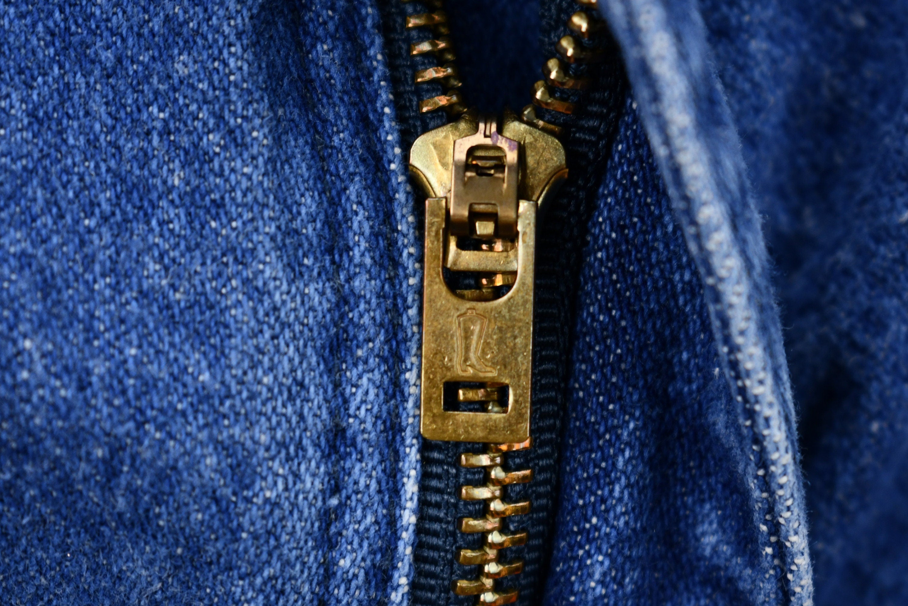 Vintage 1990s Wrangler Mid-Wash Bootcut Jeans