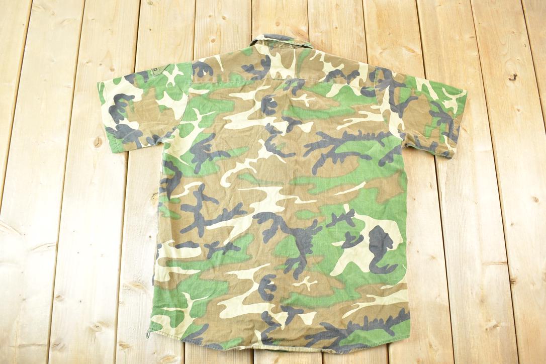 Vintage 1990s Woodlands Camo Souvenir Button Up Shirt Men's L