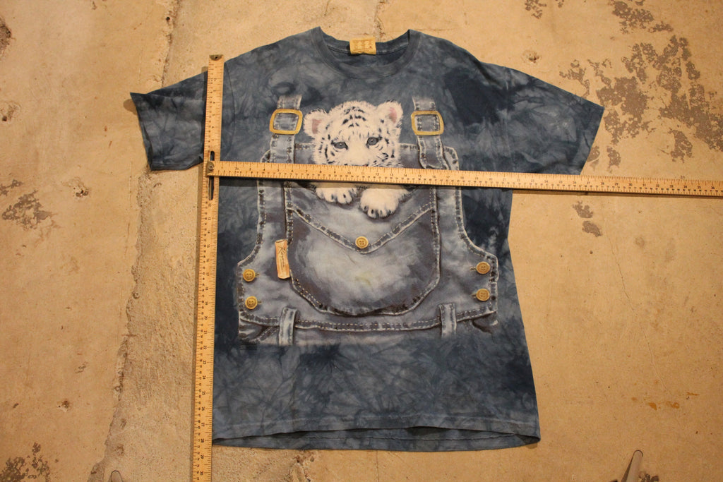 Vintage 2001 Baby White Tiger Tie Dye Graphic T Shirt