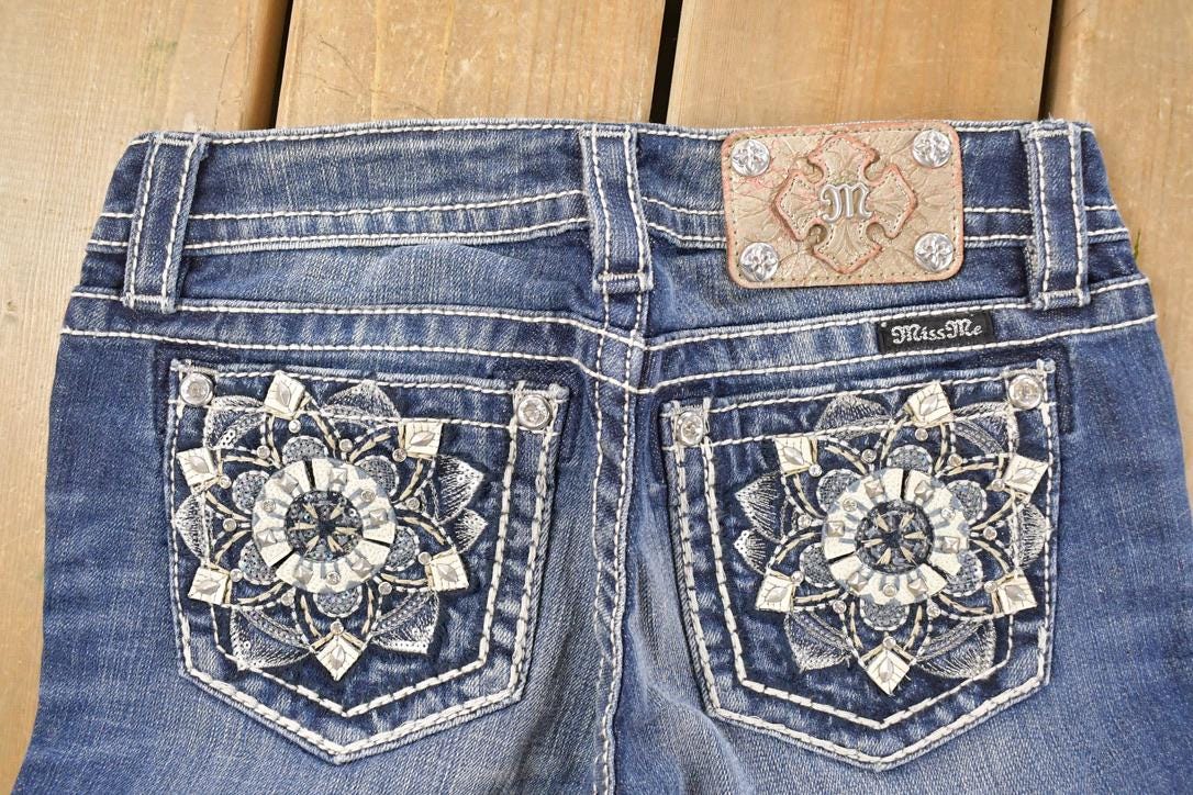 Vintage Deadstock Y2K Miss Me Bedazzled Low Rise Jeans Women's Size 26x31