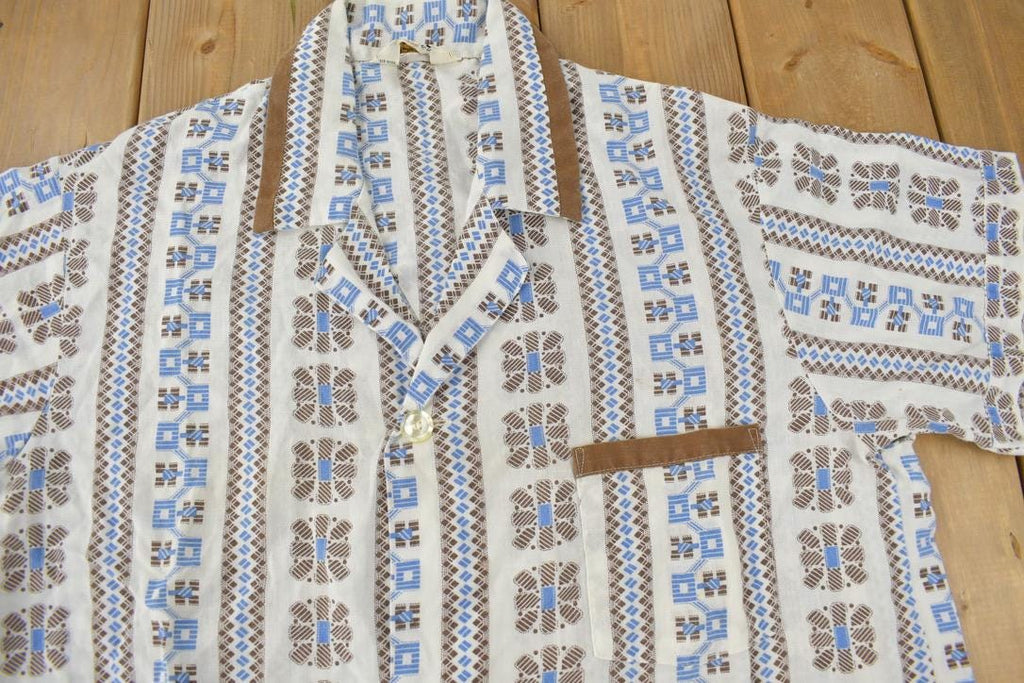 Vintage 1970s JC Penney All Overt Pattern Short Sleeve Button Up Shirt
