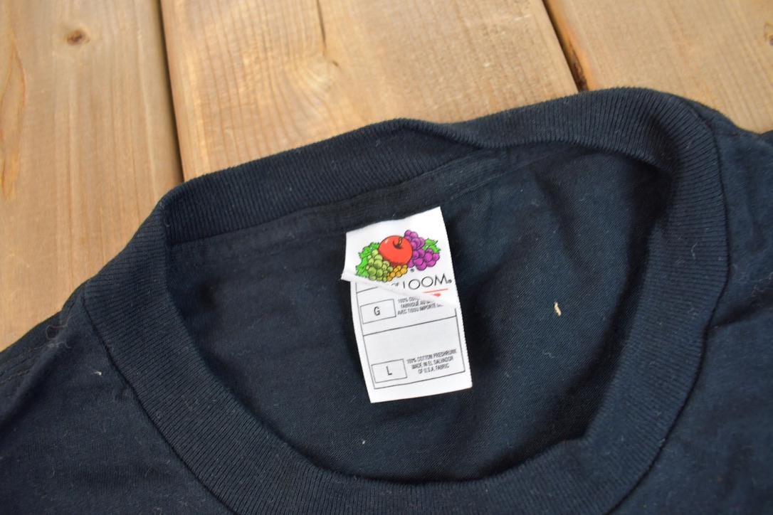 Vintage 2002 Signs M. Night Shyamalan Movie Promo T-shirt