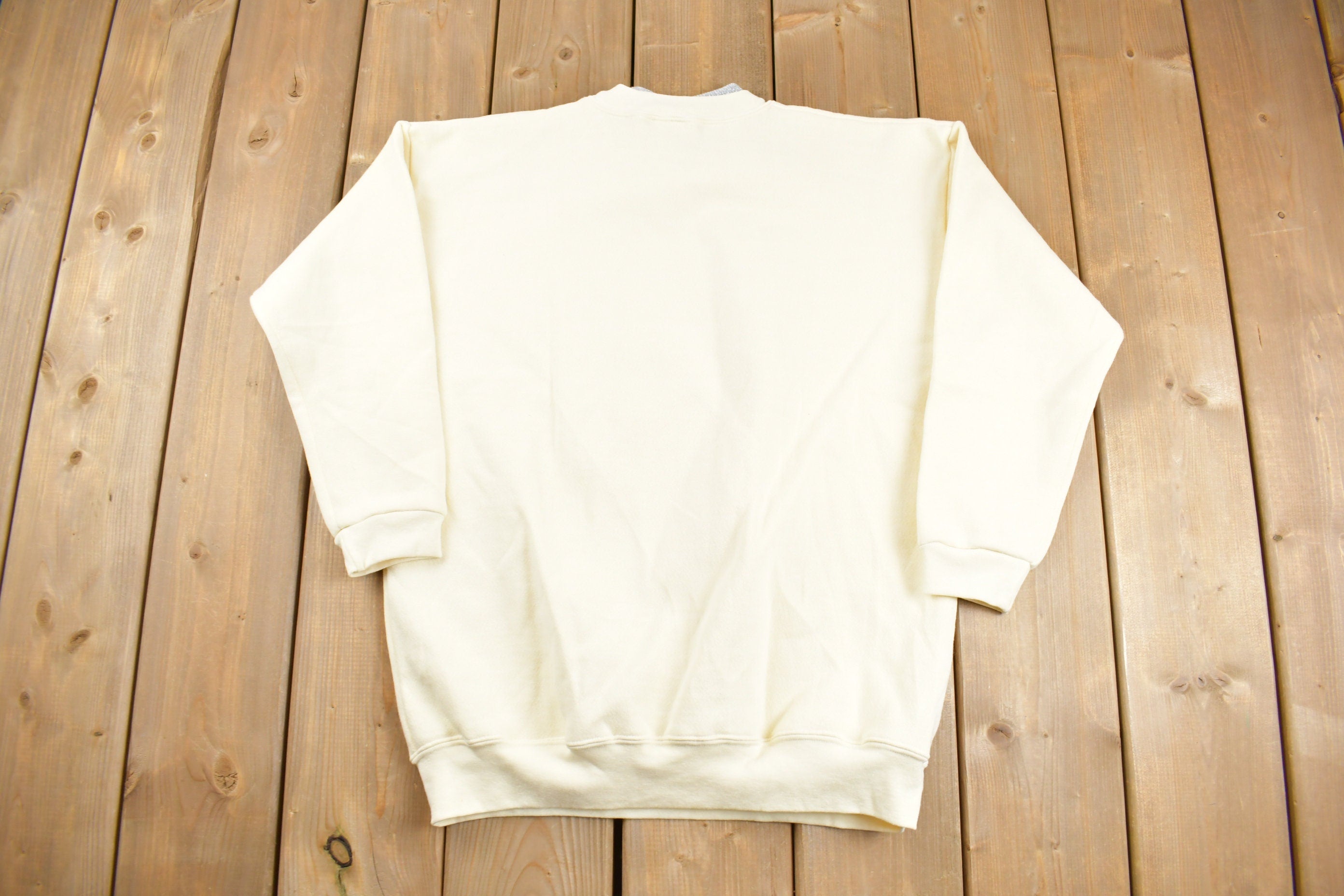 Vintage 1990s Baby Angel Cute Religious Graphic Crewneck Sweatshirt
