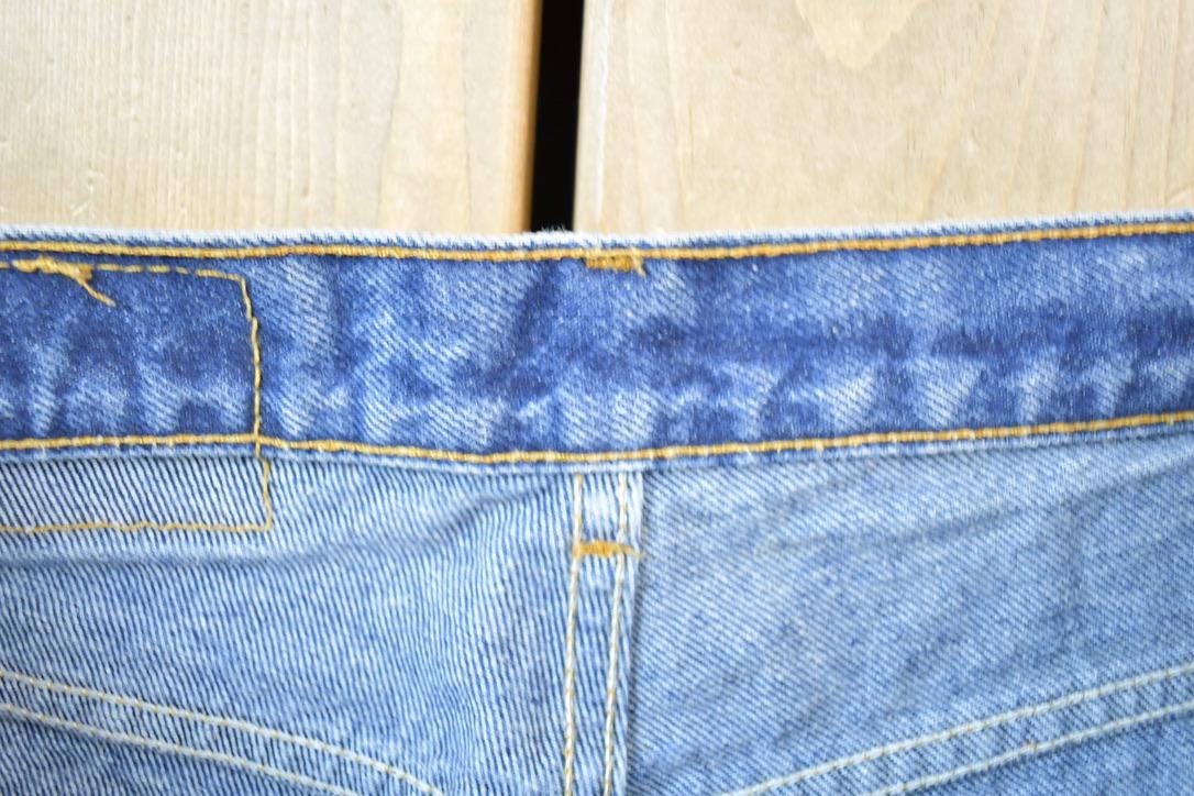 Vintage 1970s Levi Strauss Orange Tab Denim Jeans Size 32 x 27 Made In USA