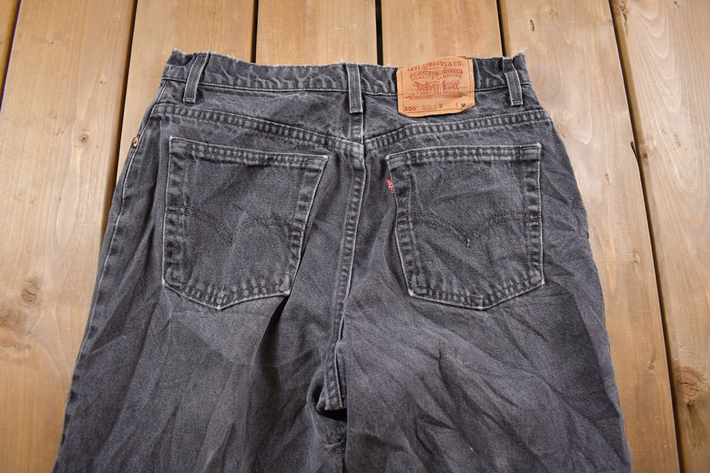 Vintage 1990s Levi's 550 Red Tab Jeans Size 31 x 30