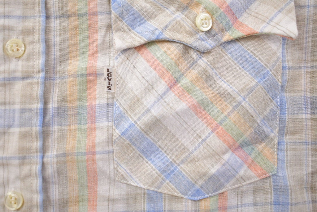 Vintage 1990s Levi's Button Up Plaid Shirt