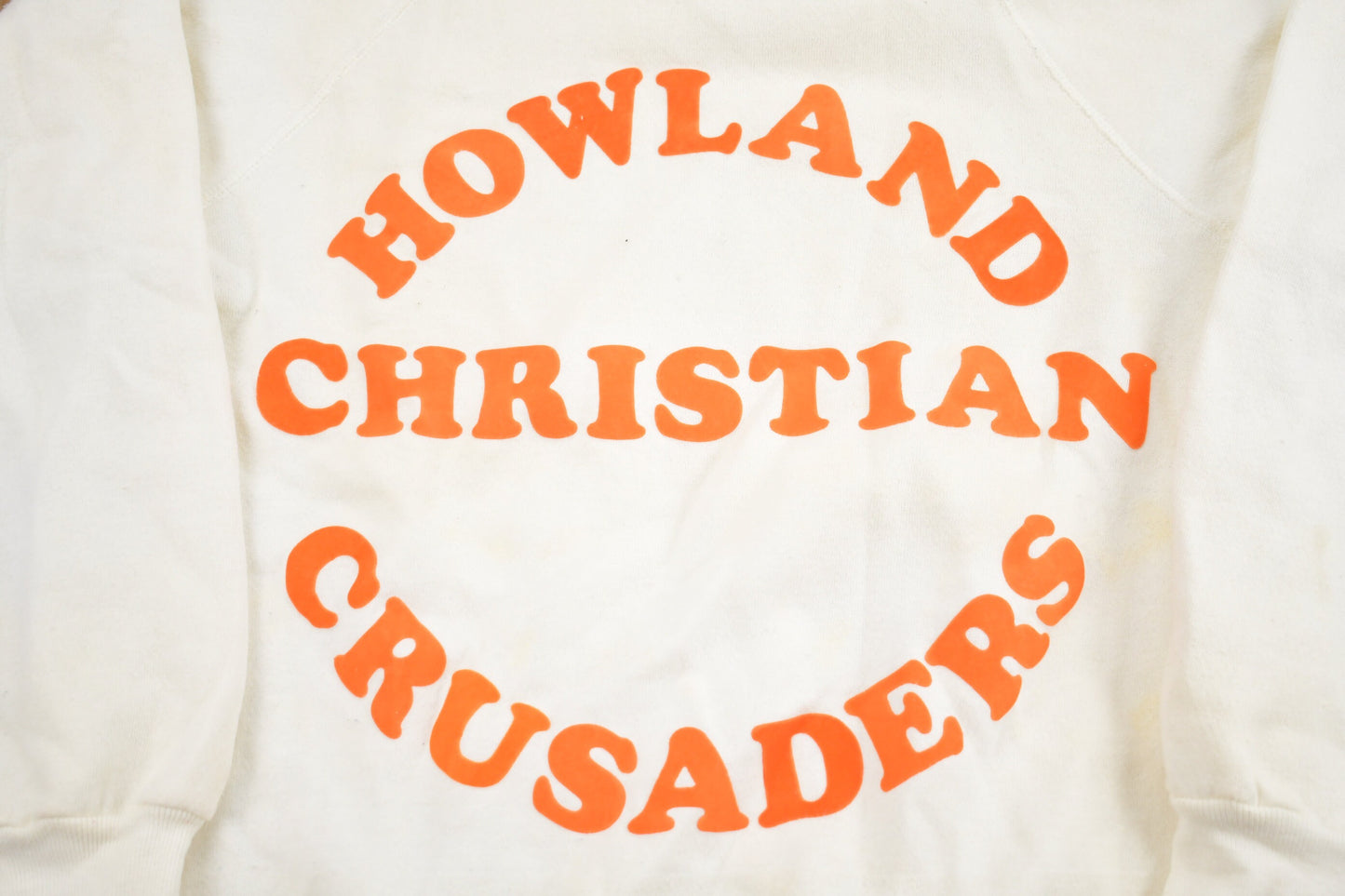 Vintage 1980s Howland Christian Crusaders Crewneck Sweatshirt / 80s Crewneck / Made In USA / Essential / Streetwear / 90s / Raglan