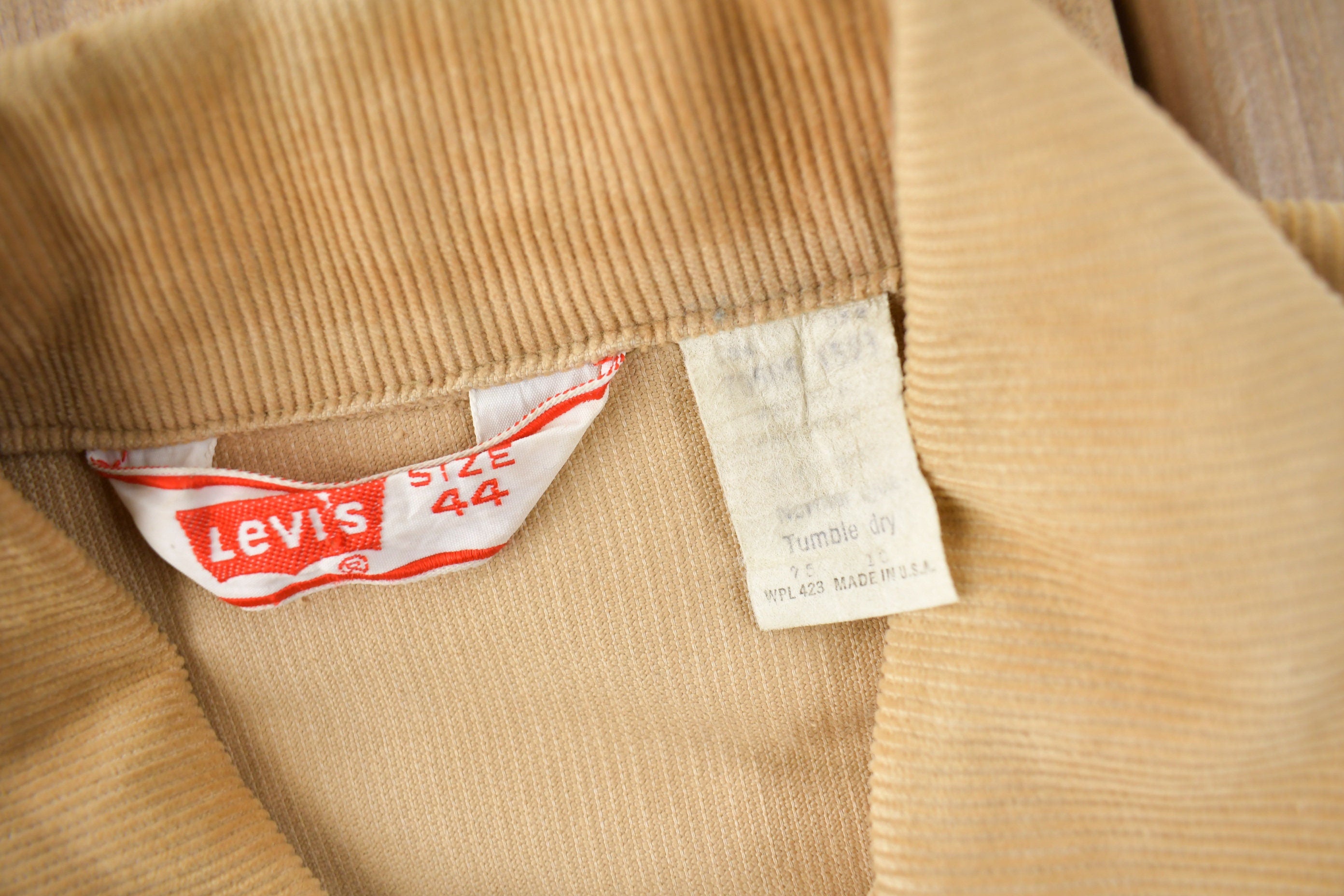 Vintage 1970s Levi's Corduroy Button Up Light Jacket