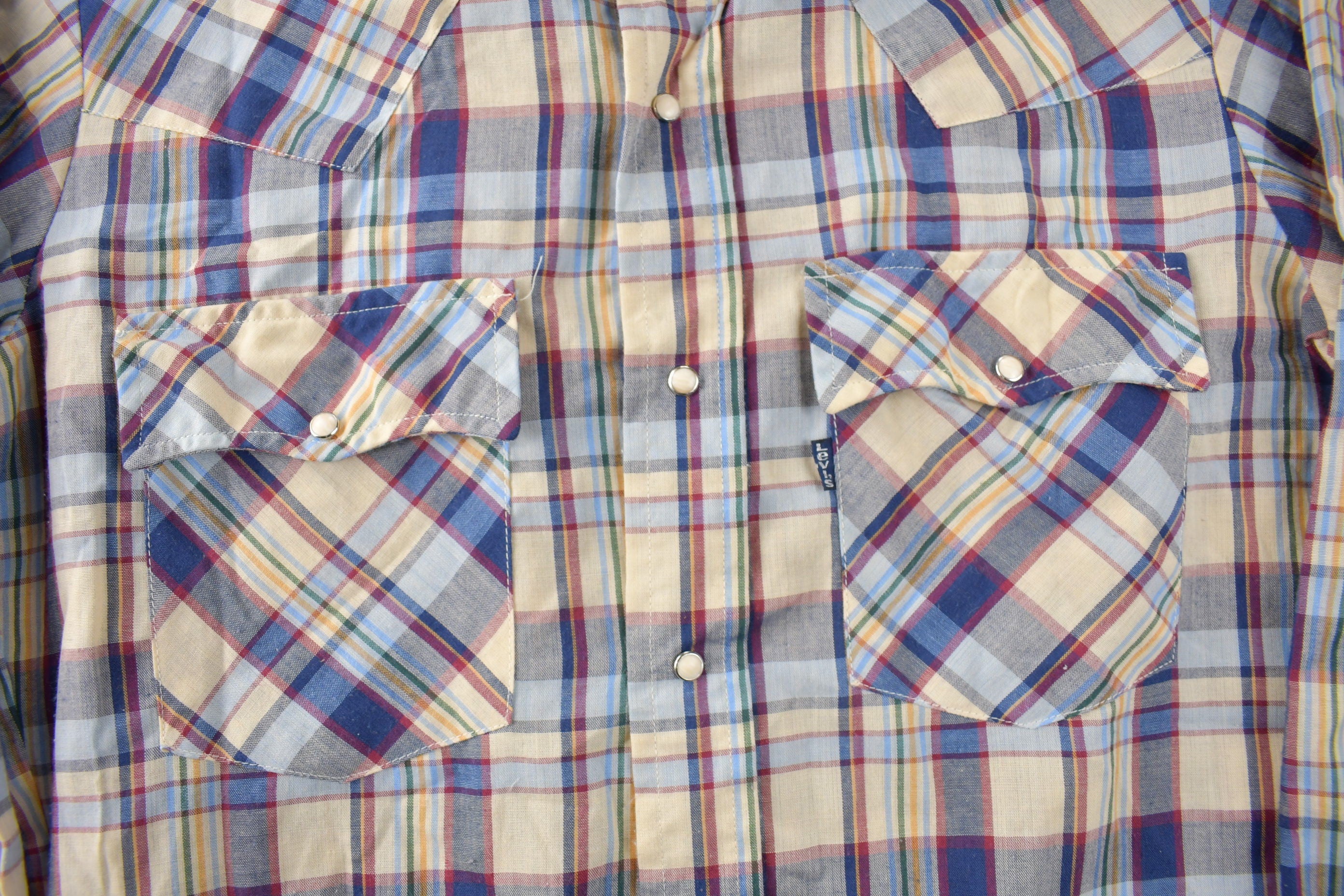 Vintage 1980s Levi's Western Wear Pearl Snap Plaid Long Sleeve Button Up Shirt Size M