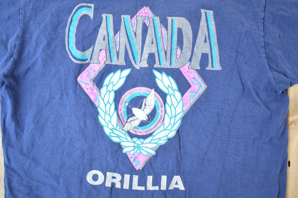 Vintage 1990s Orillia Canada Souvenir Single Stitch Graphic Print T-Shirt Made In Canada
