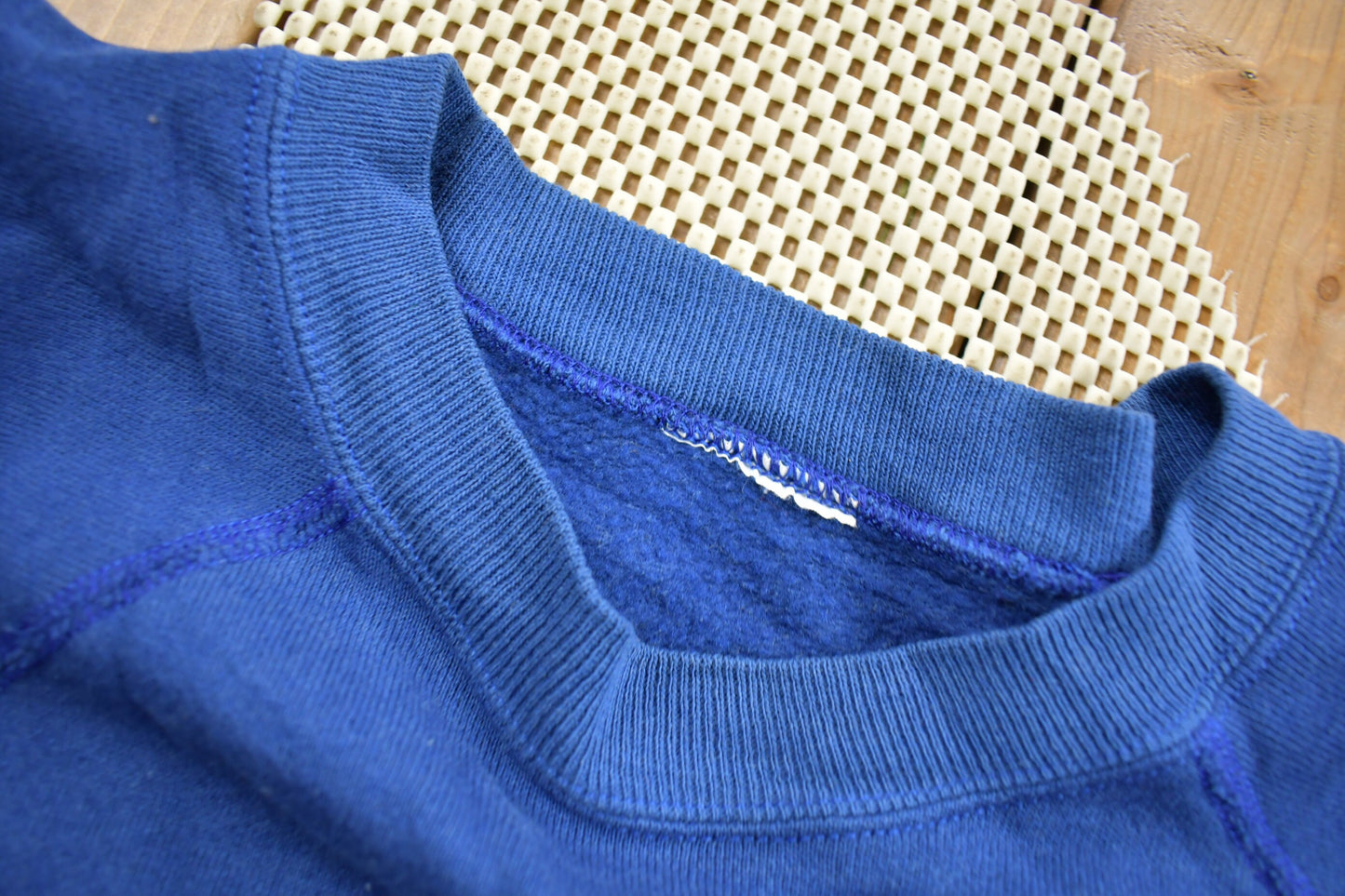 Vintage 1980s Blank Blue Raglan Crewneck Sweatshirt / 80s Crewneck / Made In USA / Essential / Streetwear / 80s Blank