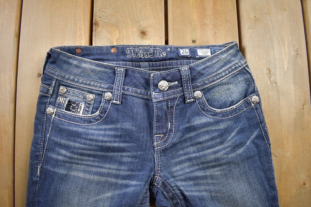 Vintage Y2K Miss Me Bedazzled Low Rise Jeans Size 26x31