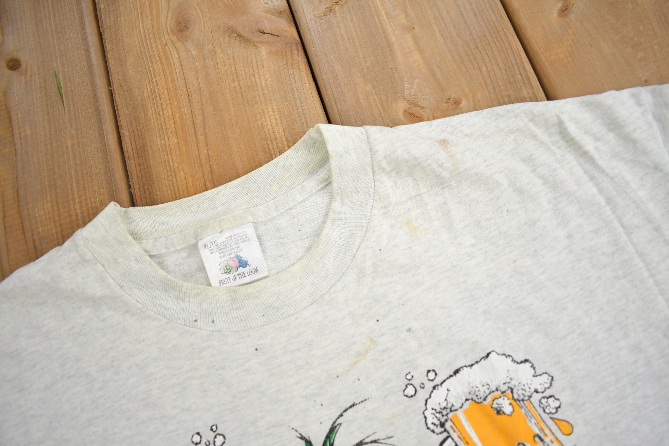 Vintage 1990s Gaspille Pas L'eau Bois D'La Biere Graphic T Shirt
